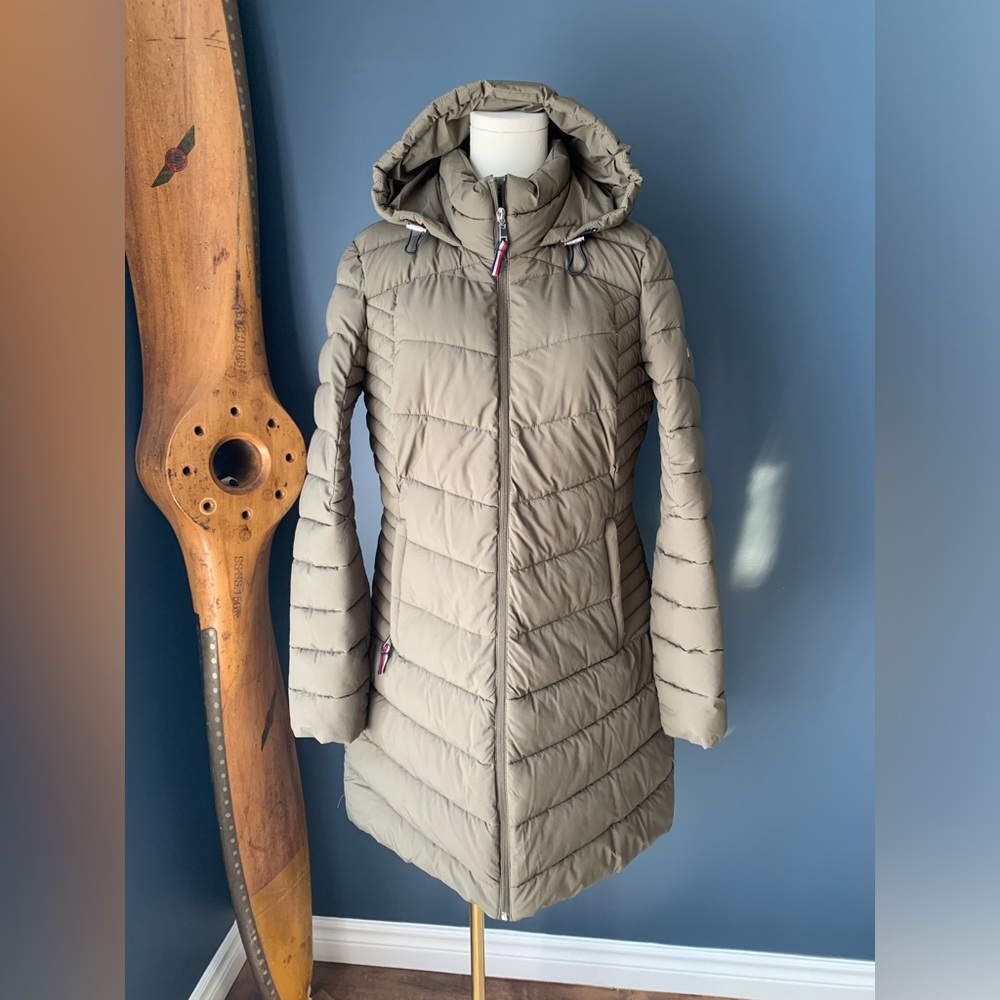 Tommy Hilfiger jacket. Size M.